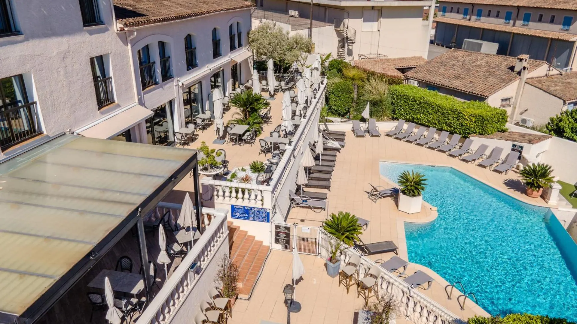 Hotel&Restaurant Perla Riviera Villeneuve-Loubet Frankreich