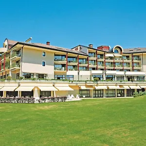 *** Hotel ***&spa Bleues Marlioz Francia
