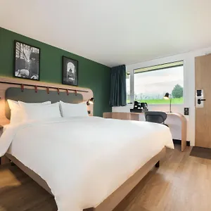 *** Hotel Campanile Francia