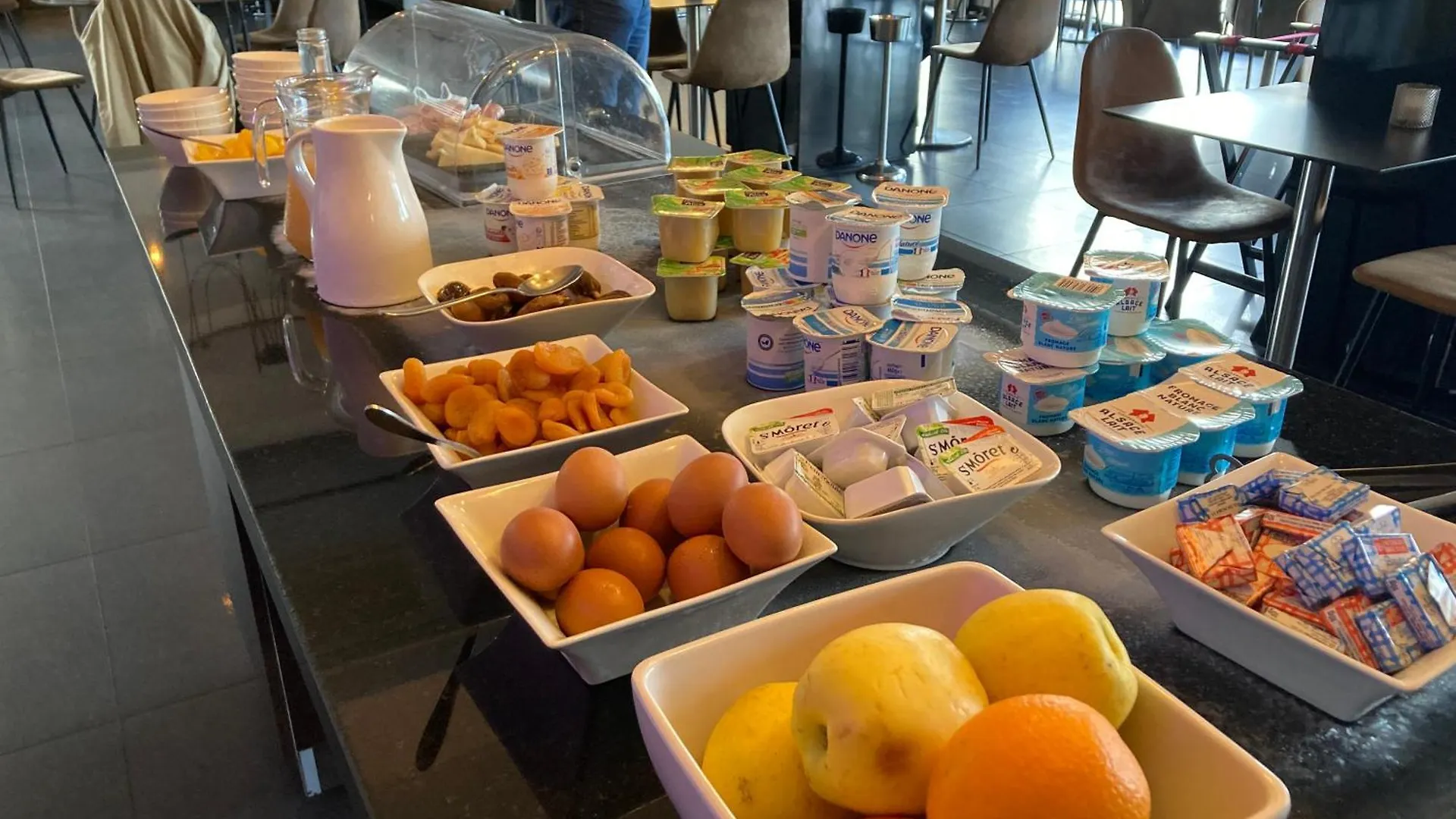 Hotel & Restaurant Perla Riviera فينوف لوبيه