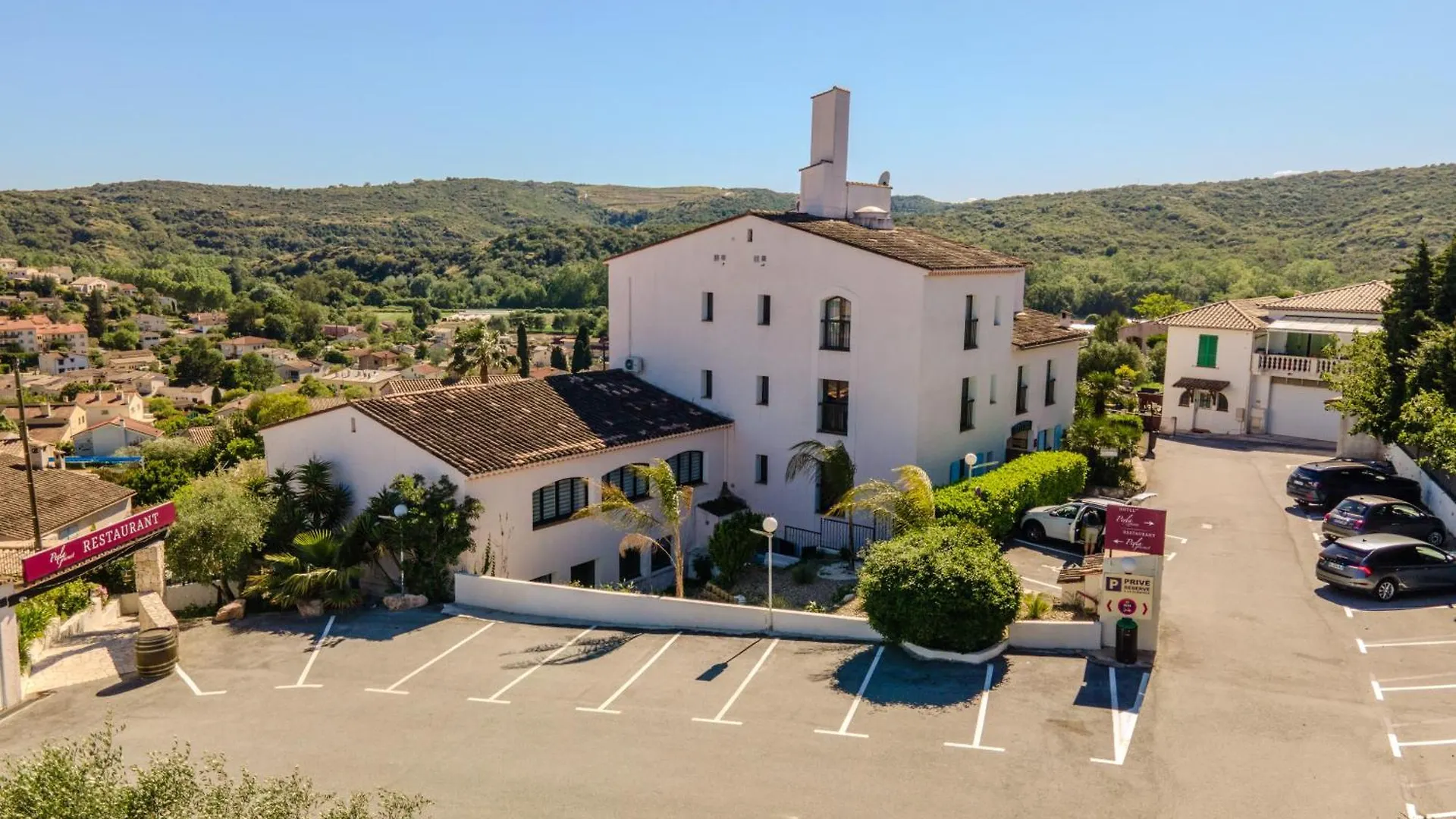 Hotel & Restaurant Perla Riviera Villeneuve-Loubet