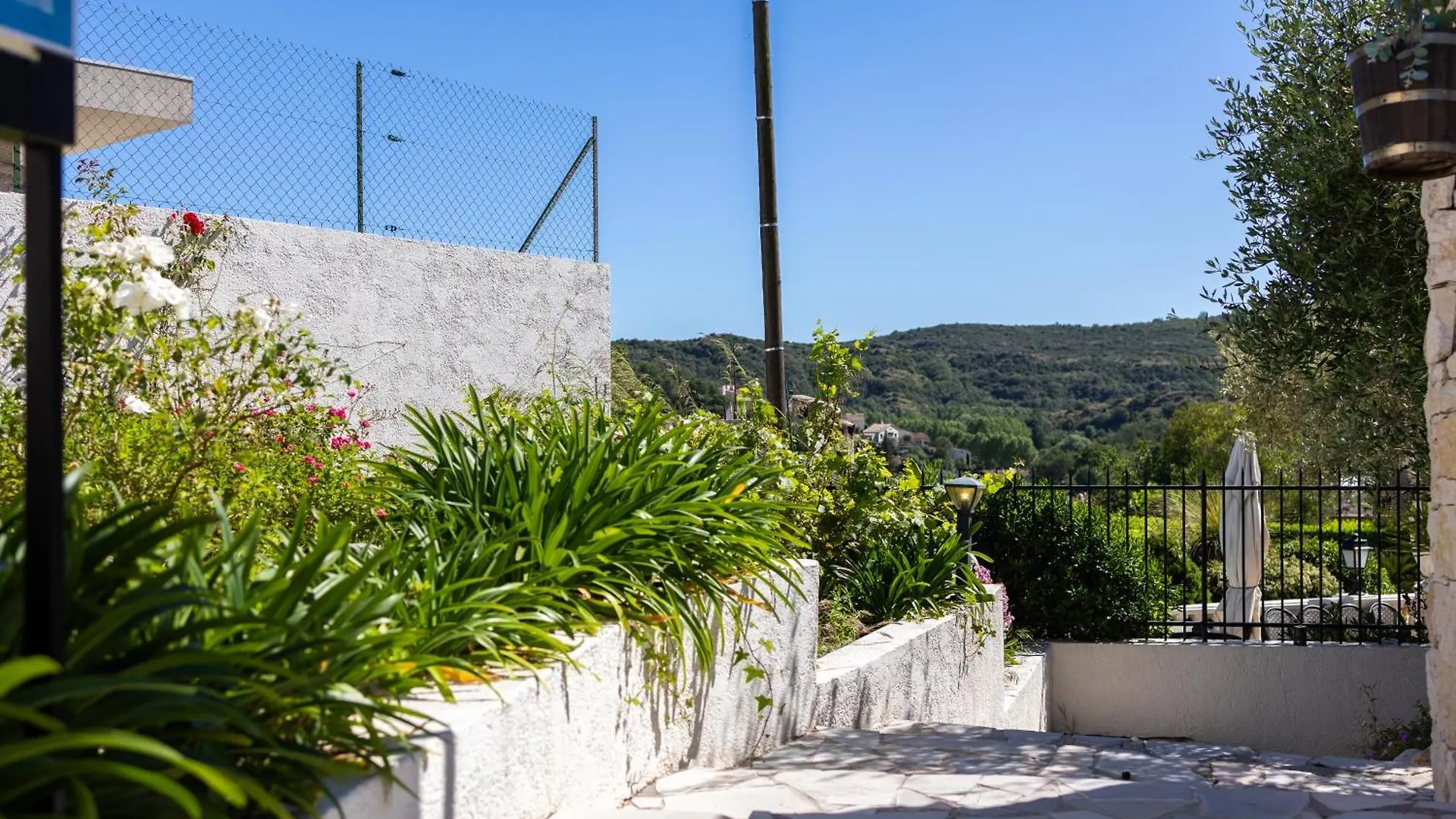 Hotel & Restaurant Perla Riviera Villeneuve-Loubet