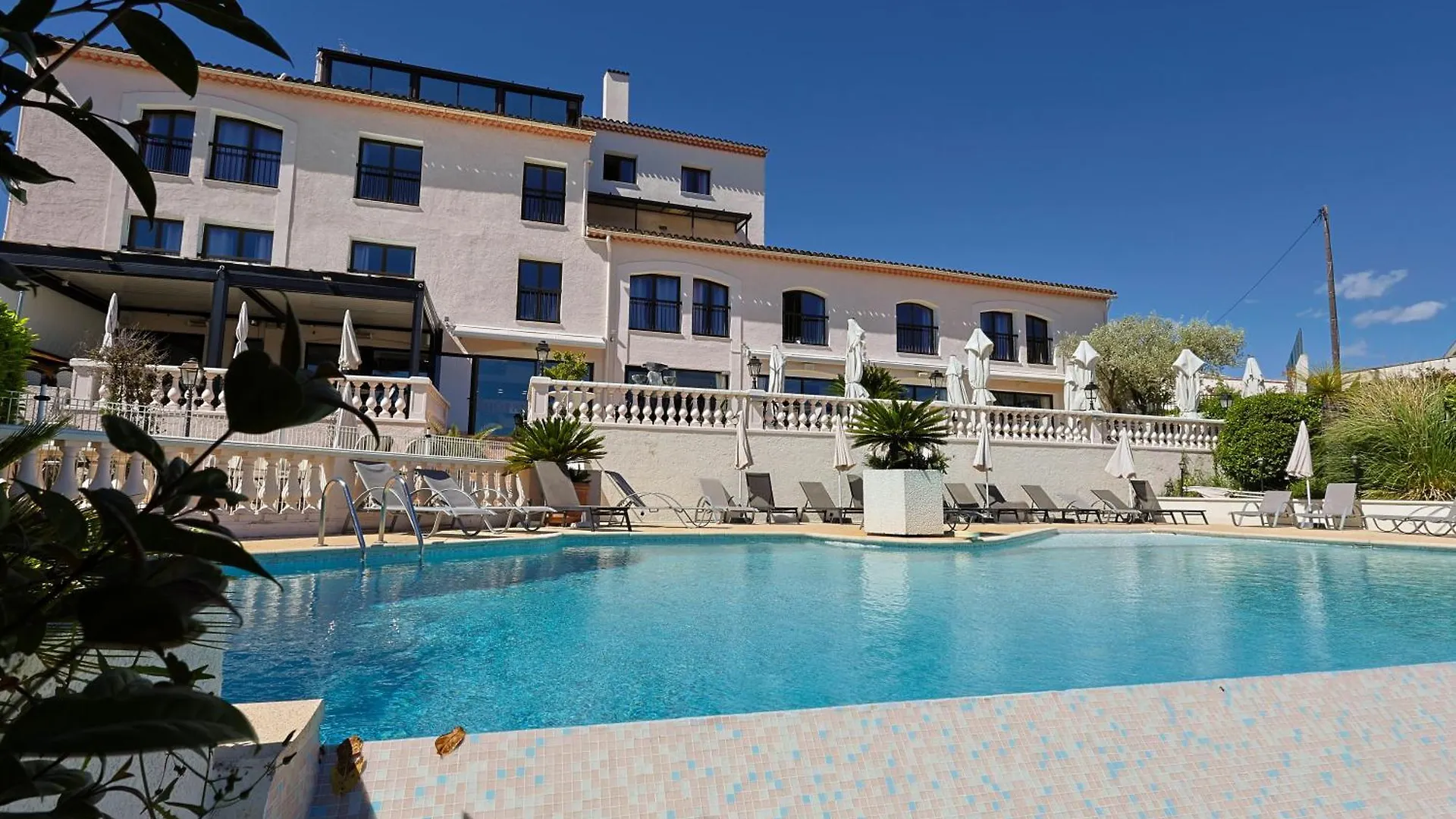 Hotel & Restaurant Perla Riviera Villeneuve-Loubet