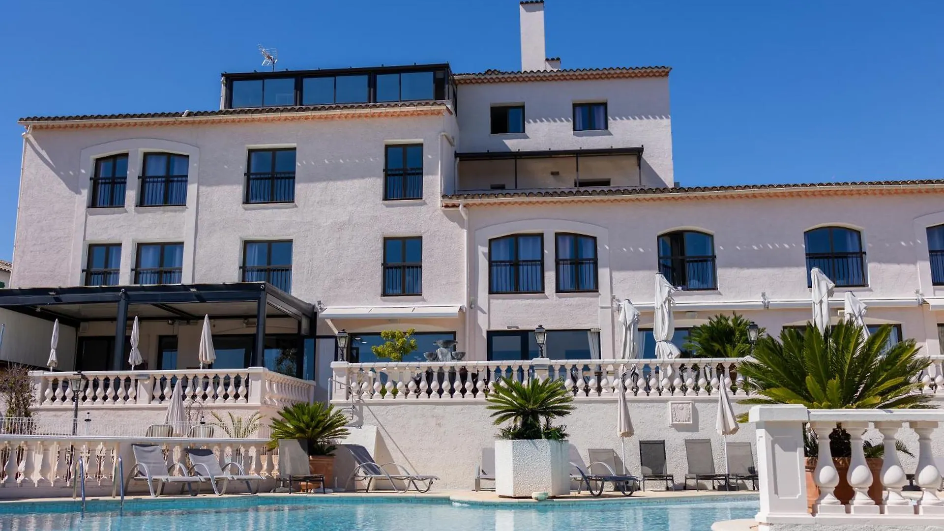 Hotel & Restaurant Perla Riviera Villeneuve-Loubet