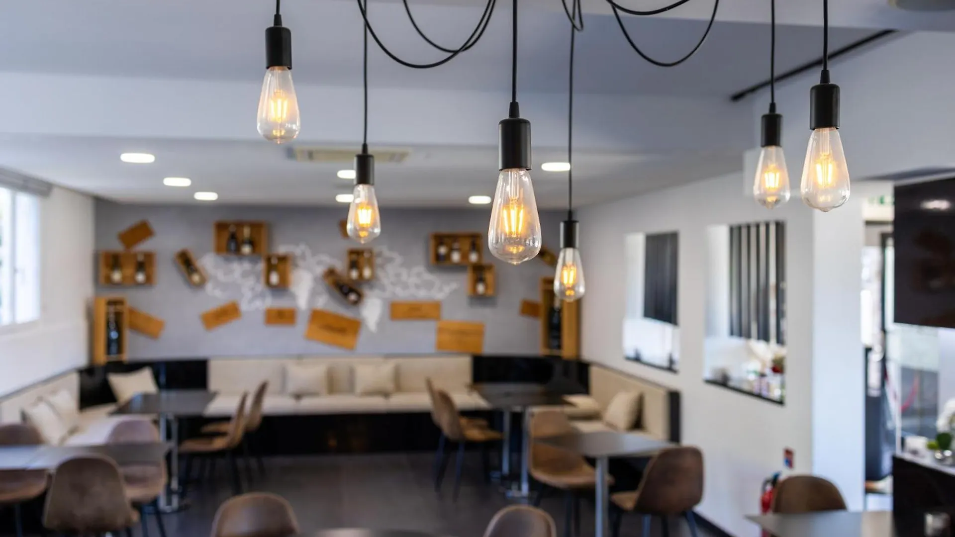 Hotel & Restaurant Perla Riviera Villeneuve-Loubet