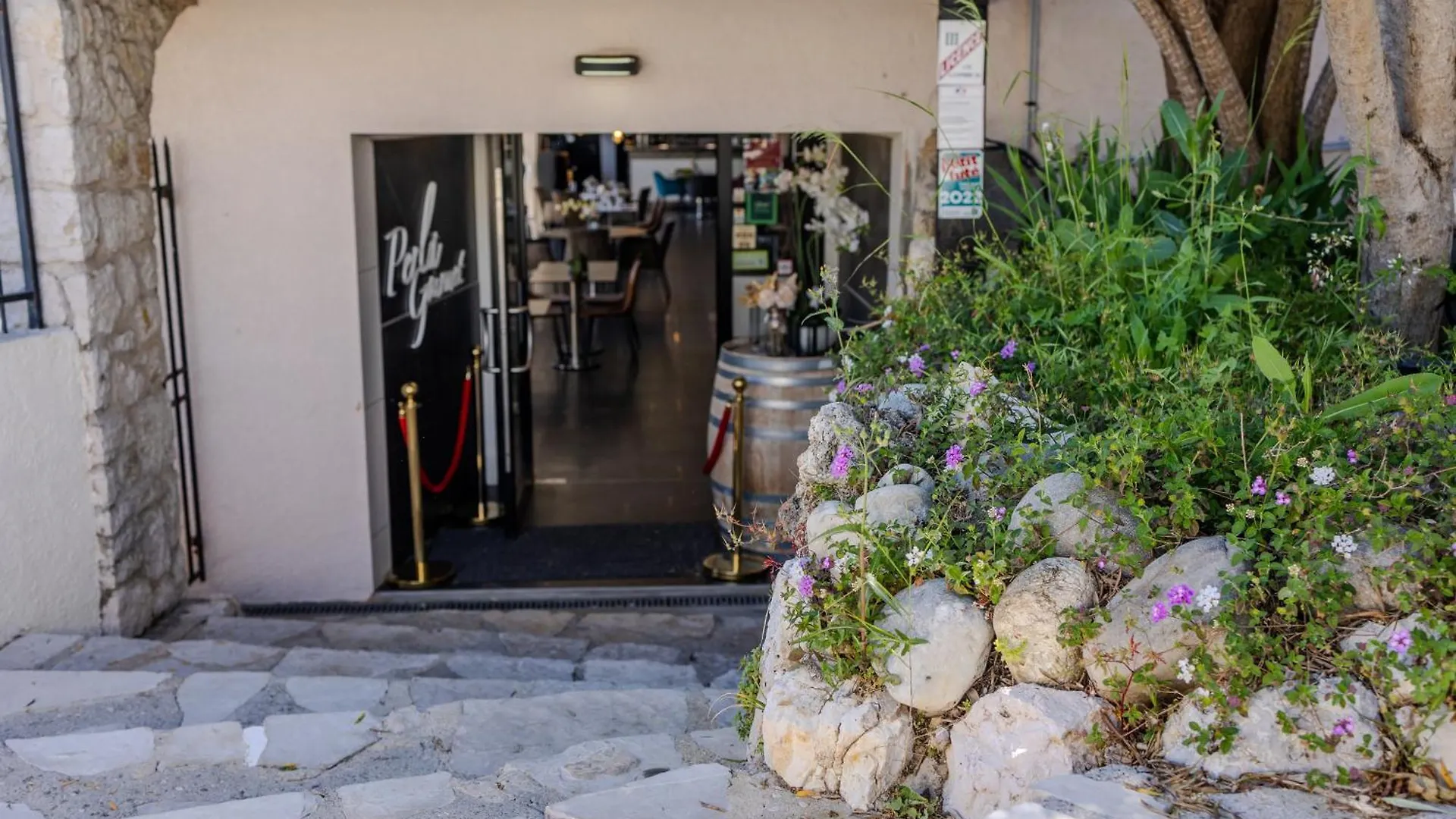 Hotel & Restaurant Perla Riviera Villeneuve-Loubet