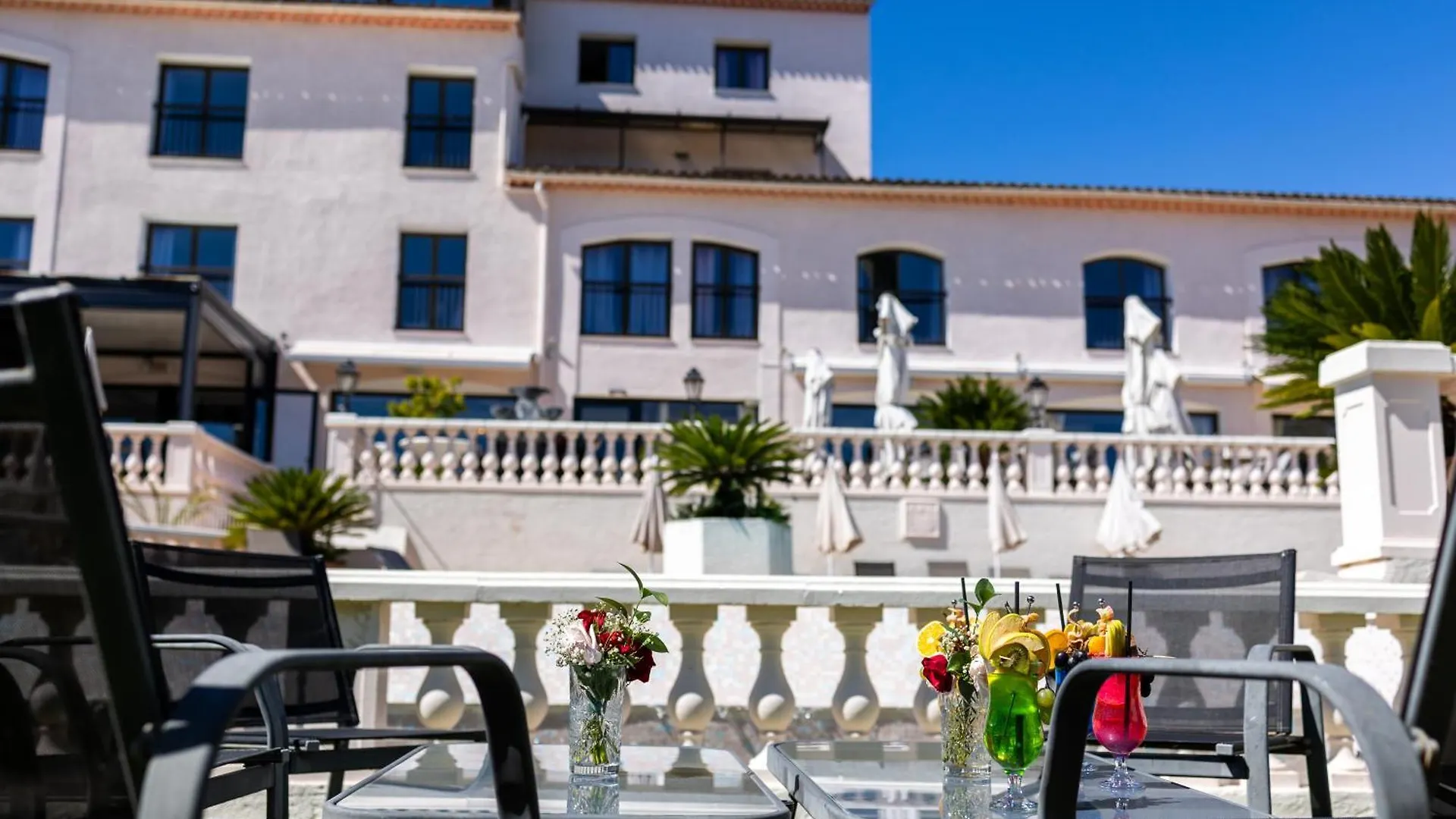 Hotel & Restaurant Perla Riviera Villeneuve-Loubet