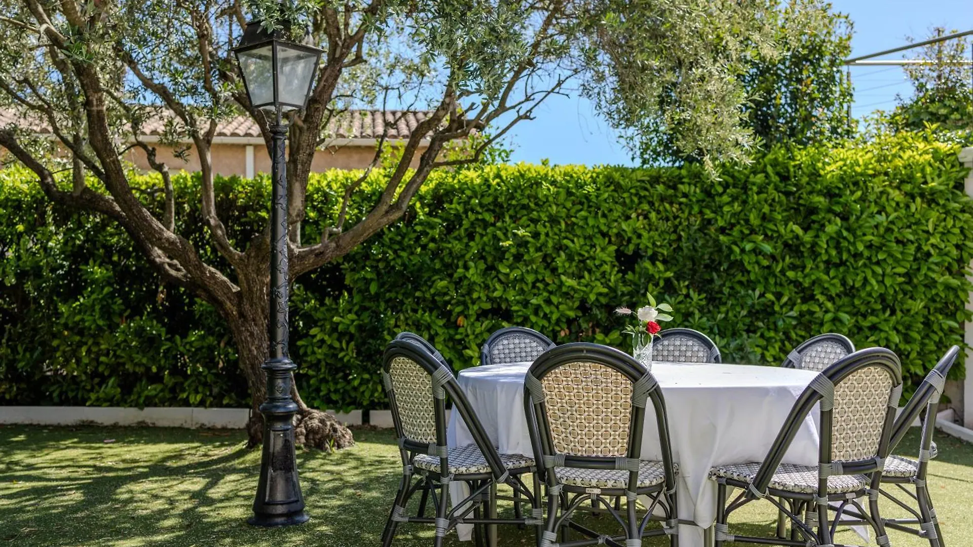 Hotel & Restaurant Perla Riviera فينوف لوبيه فرنسا