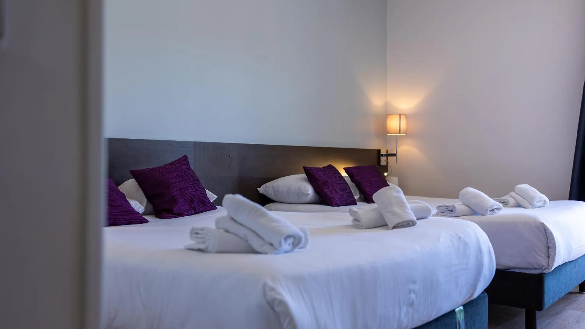 Hotel & Restaurant Perla Riviera Villeneuve-Loubet
